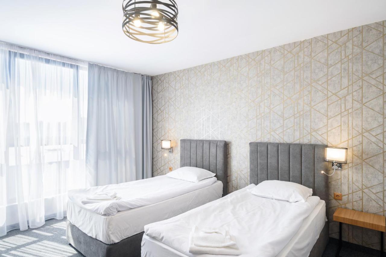 Avenue Hotel 3*