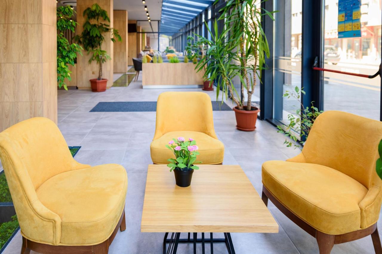 Hotel Avenue 3*