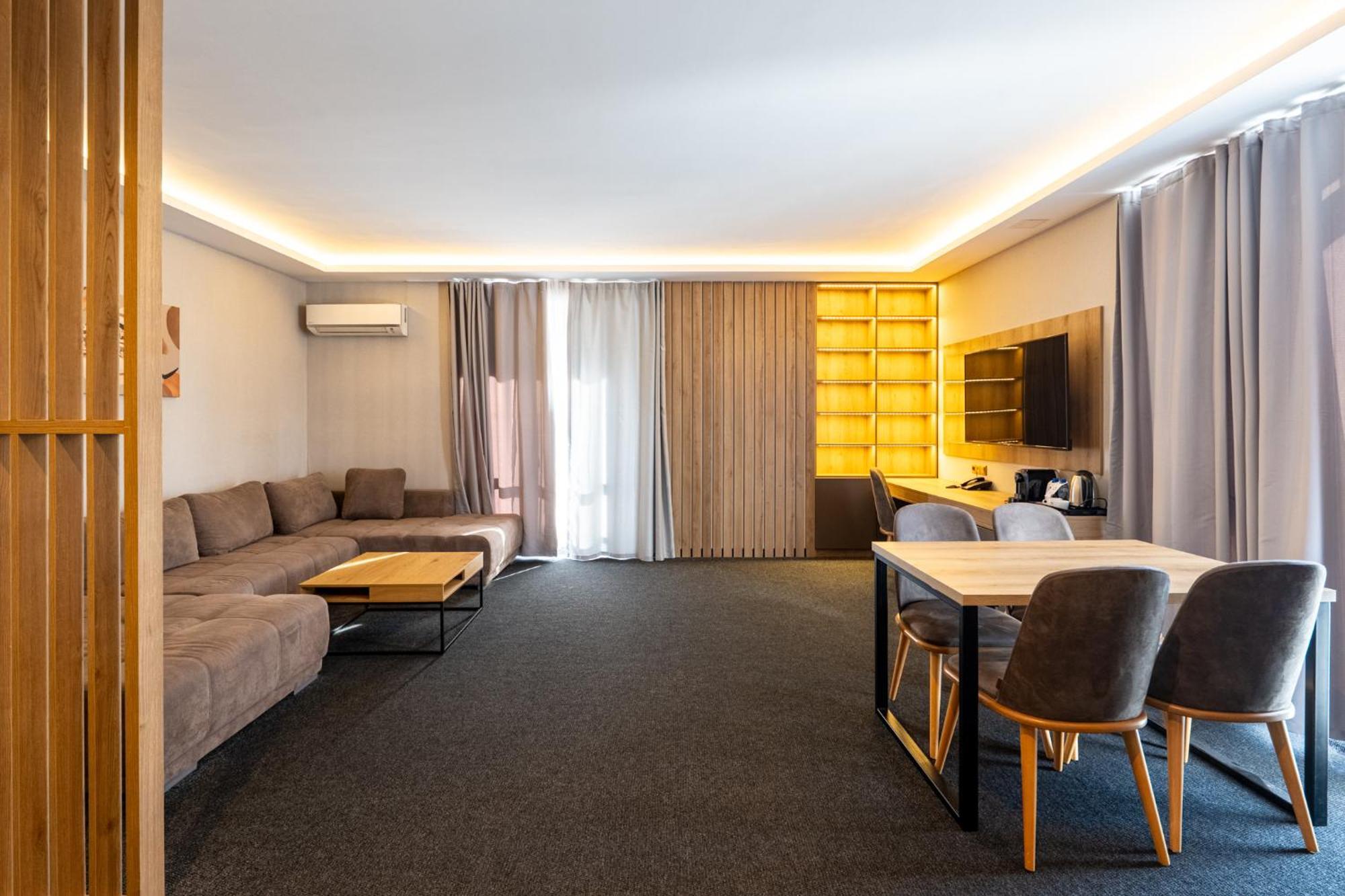 Avenue Deluxe 3*