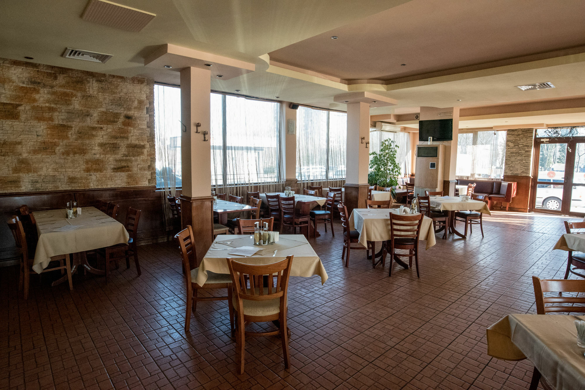 Hotel Avenue 3*